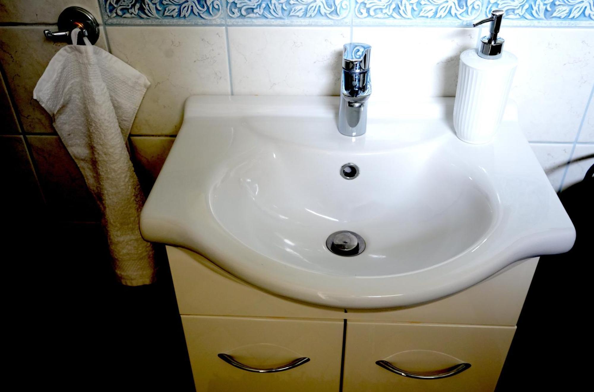 Dreamly Suites Oslip Luaran gambar